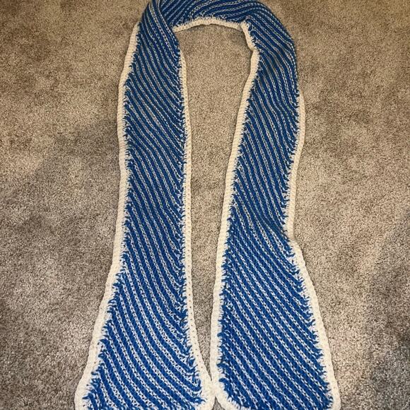 Four Scarf Bundle Three from Old Navy, One from a Boutique - Picture 5 of 5